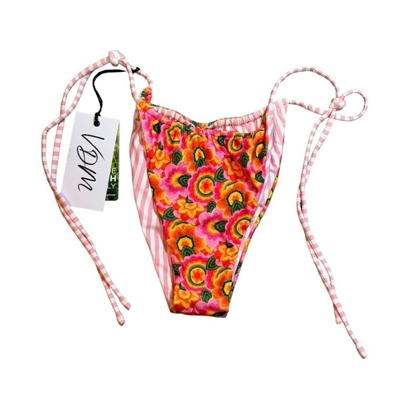 VDM The Label - Reversible Marley Bottom - Mod Floral
/ Candy Stripe NWT - Picture 2 of 9